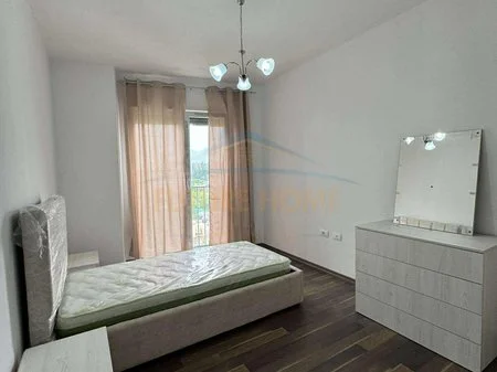 Tirane, jepet me qera apartament 2+1 Kati 3, 88 m² 500 € 