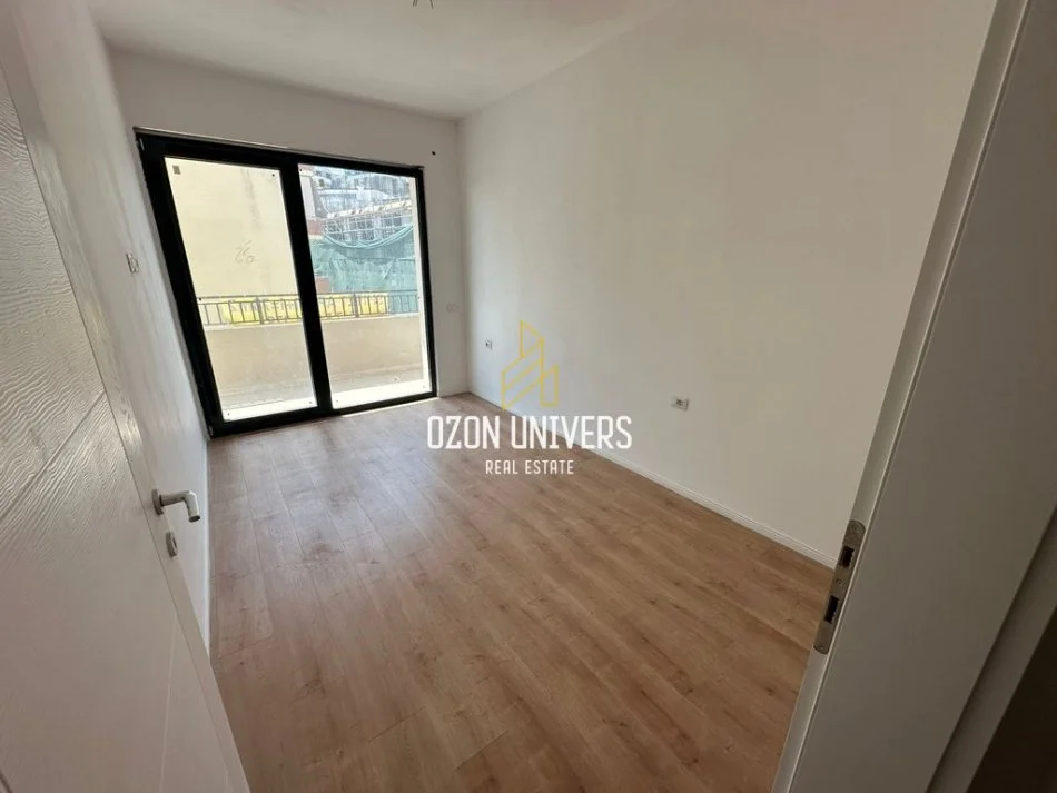 Tirane, shitet apartament 1+1 Kati 3, 78 m² 178.000 € (Liqeni i Thatë)