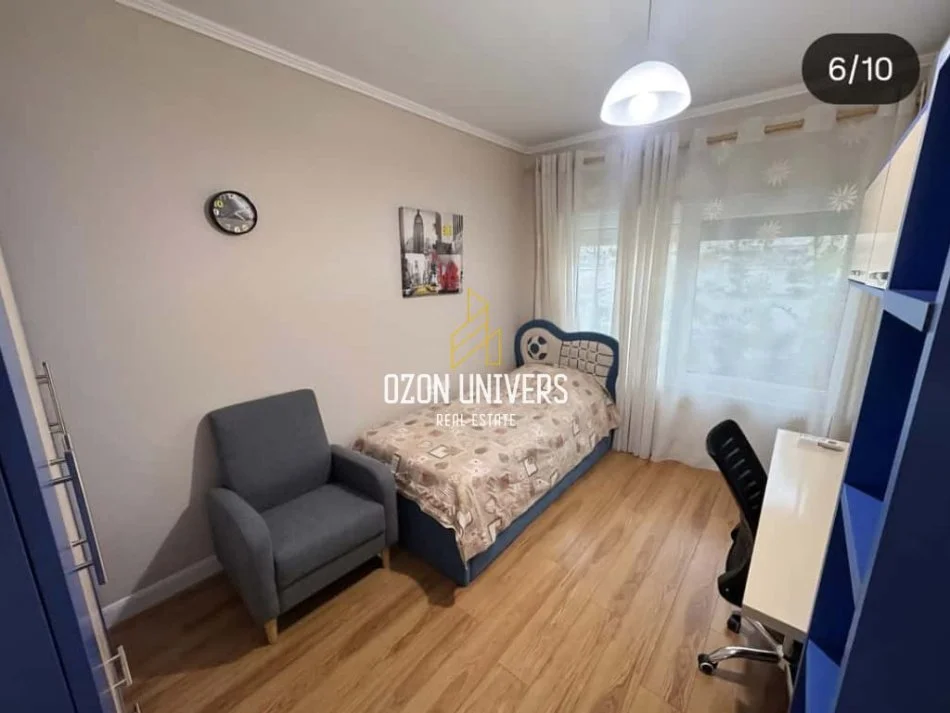 Tirane, jepet me qera apartament duplex 2+1 Kati 1, 105 m² 700 € (Kodra e Diellit)