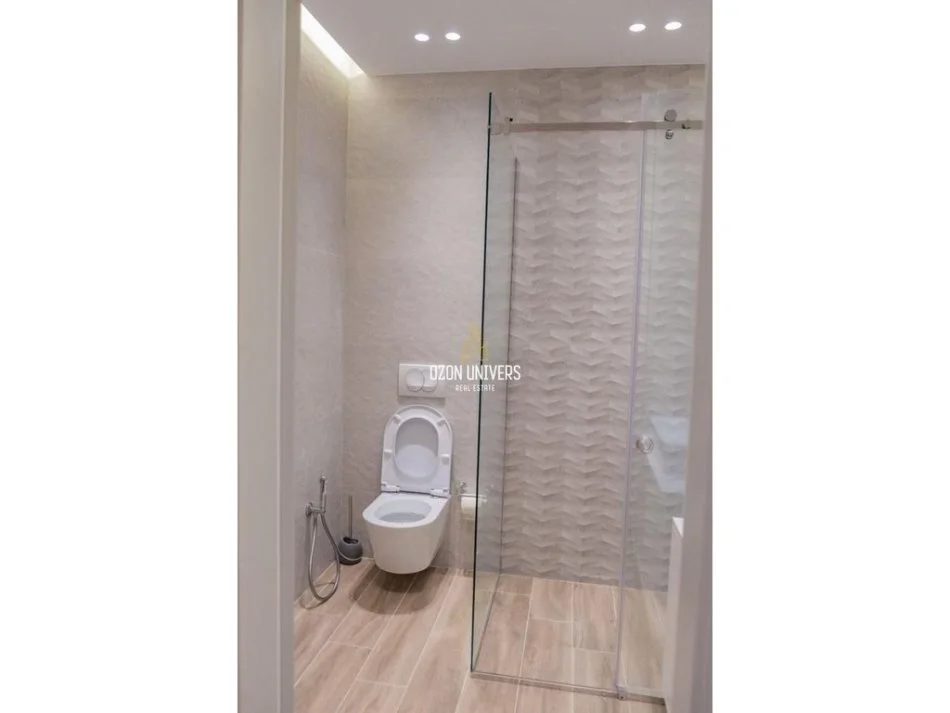 Tirane, jepet me qera apartament 2+1 Kati 3, 126 m² 850 € (rezidenca kodra e diellit)