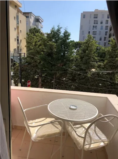 Durres, jap me qera apartament 1+1+Ballkon Kati 1, 60 m² 350 € (rroga Poseidon)