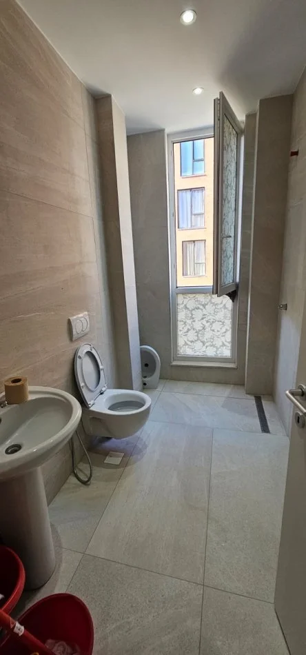 Tirane, shitet apartament 3+1+Ballkon Kati 4, 150 m² 346.380 € (Bulevardi i Ri)