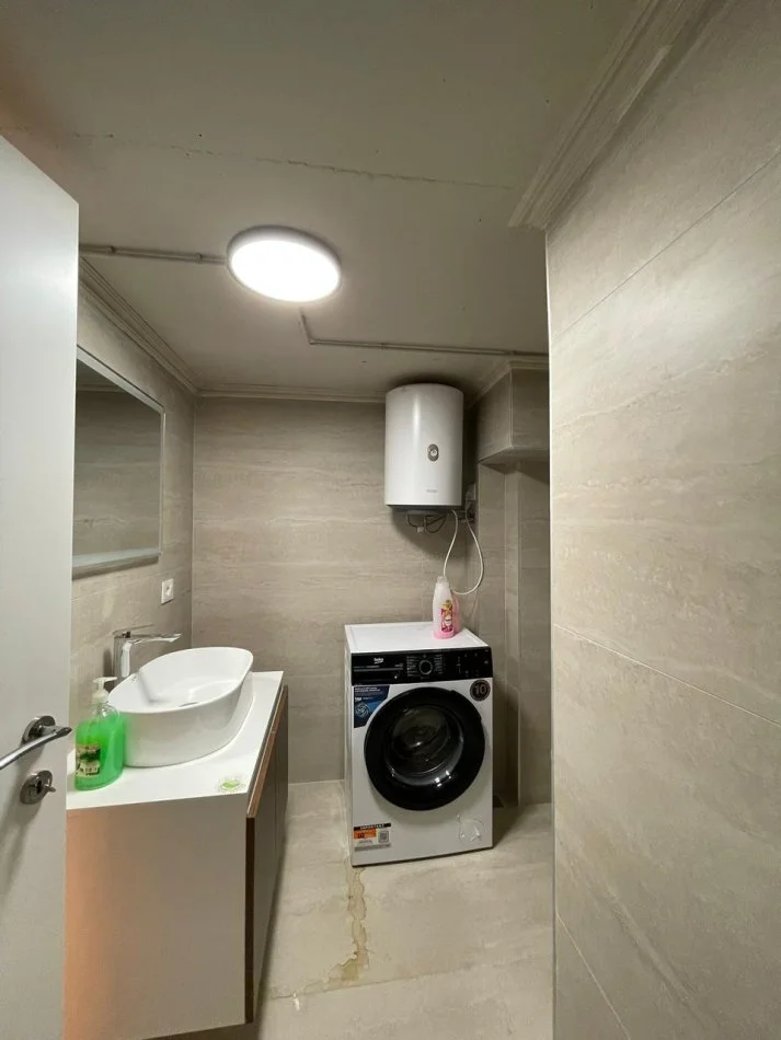 Tirane, shitet apartament duplex 1+1 , 73 m² 122.000 € 