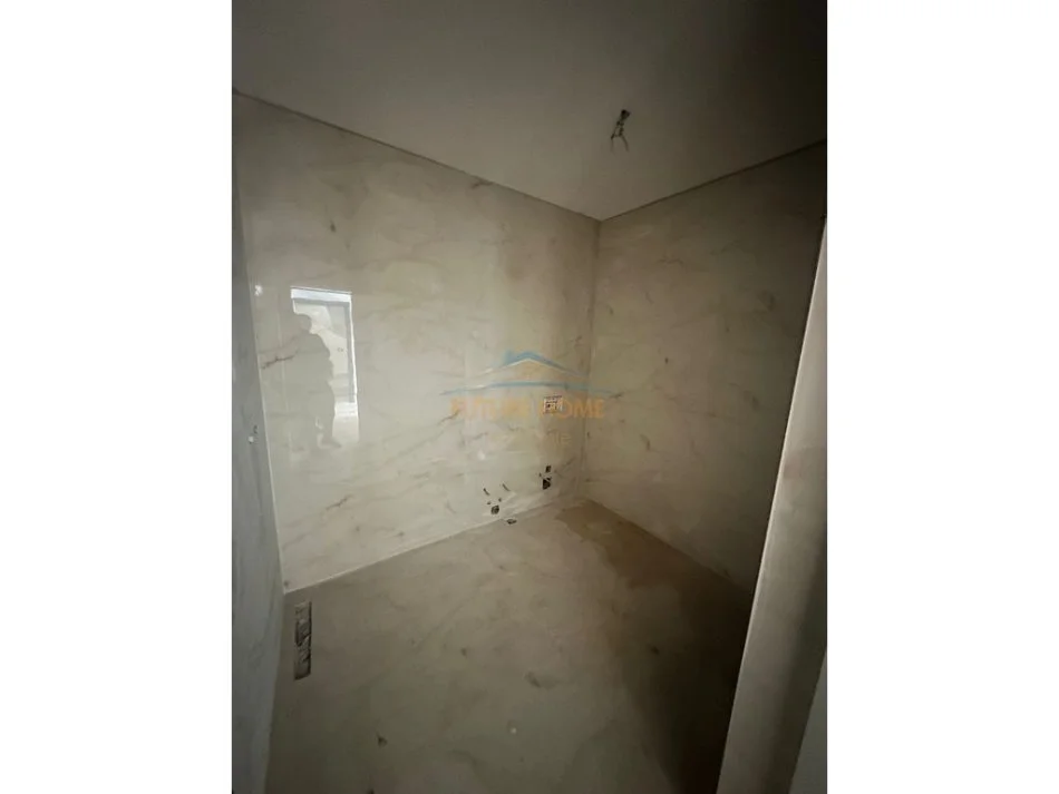 Tirane, shitet apartament 1+1+Ballkon Kati 9, 79 m² 128.000 € (Garden Residence Turdiu, Tiranë.)