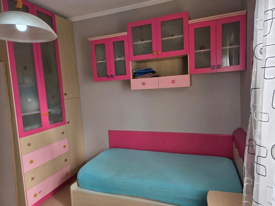 Tirane, jepet me qera apartament 2+1+Ballkon Kati 6, 100 m² 600 € (Selvia/Rr.Dibres)