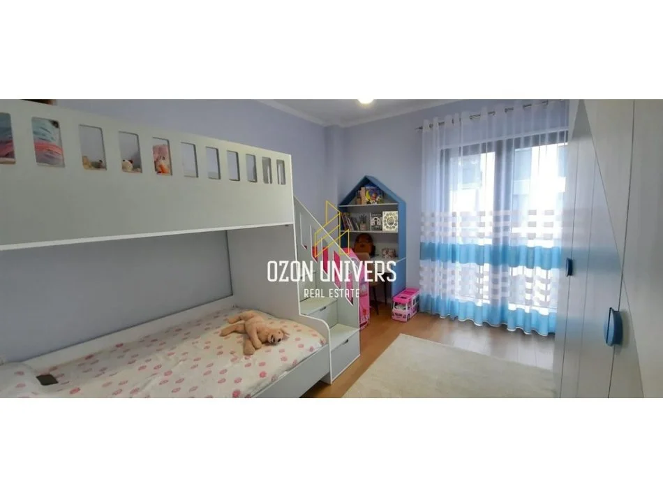 Tirane, shitet apartament 2+1+Ballkon Kati 6, 107 m² 213.000 € (Green City Residence)