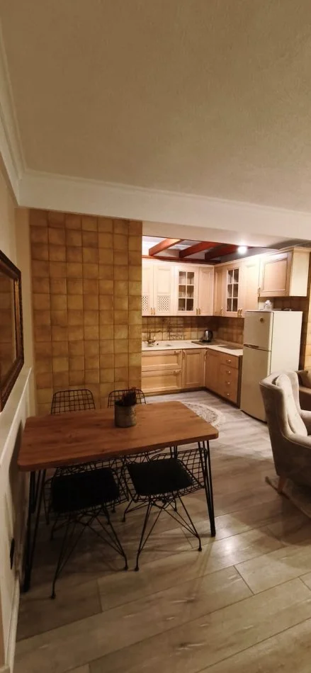 Tirane, shitet apartament 2+1 , 112 m² 350.000 € (Pazari i Ri)