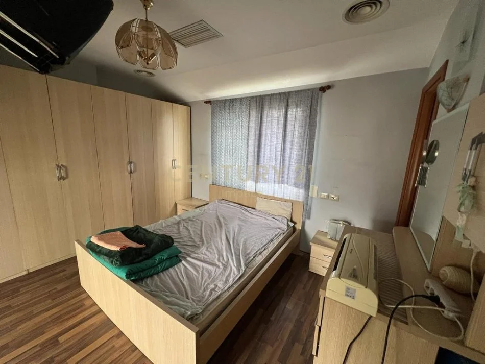 Tirane, shes apartament duplex 3+1+Aneks+Ballkon Kati 4, 220 m² 323.500 € (KODRA E DIELLIT 1)