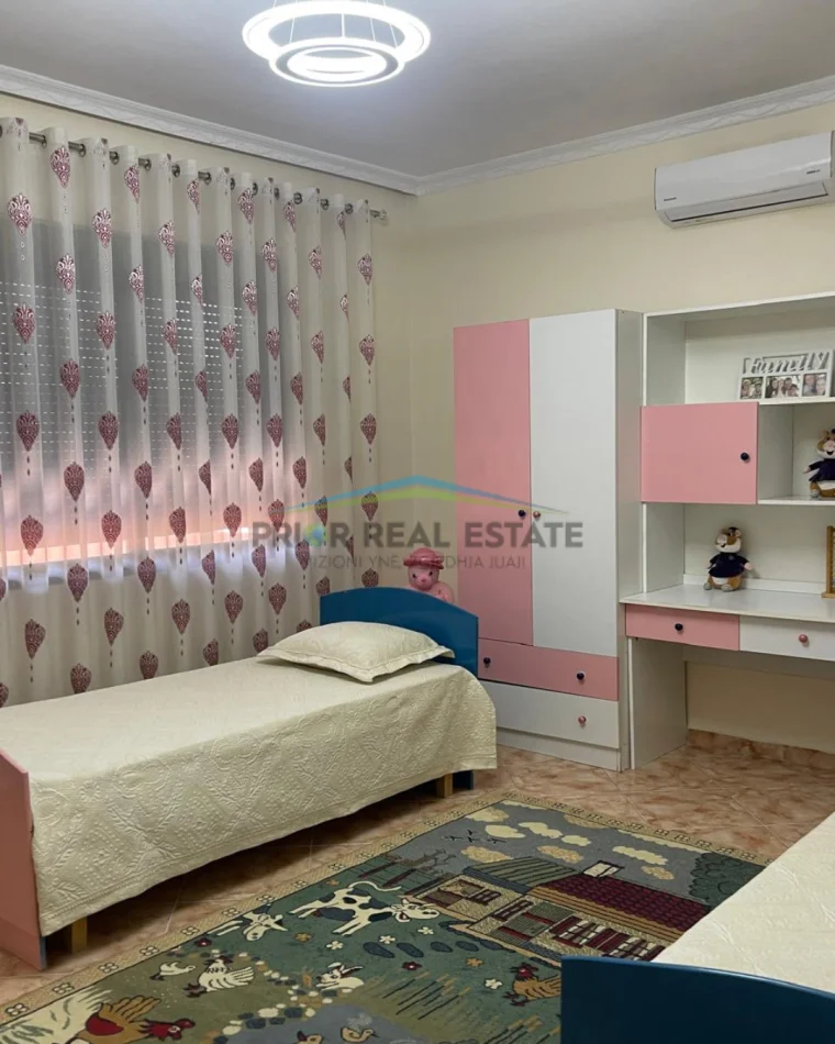 Fier, shitet Vile 2 Kateshe+Papafingo  250.000 € Fier (Jakov Xoxa)