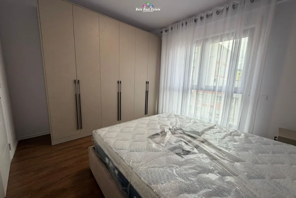 Tirane, jepet me qera apartament 1+1 Kati 5, 69 m² 730 € (Rruga Filip Jano)