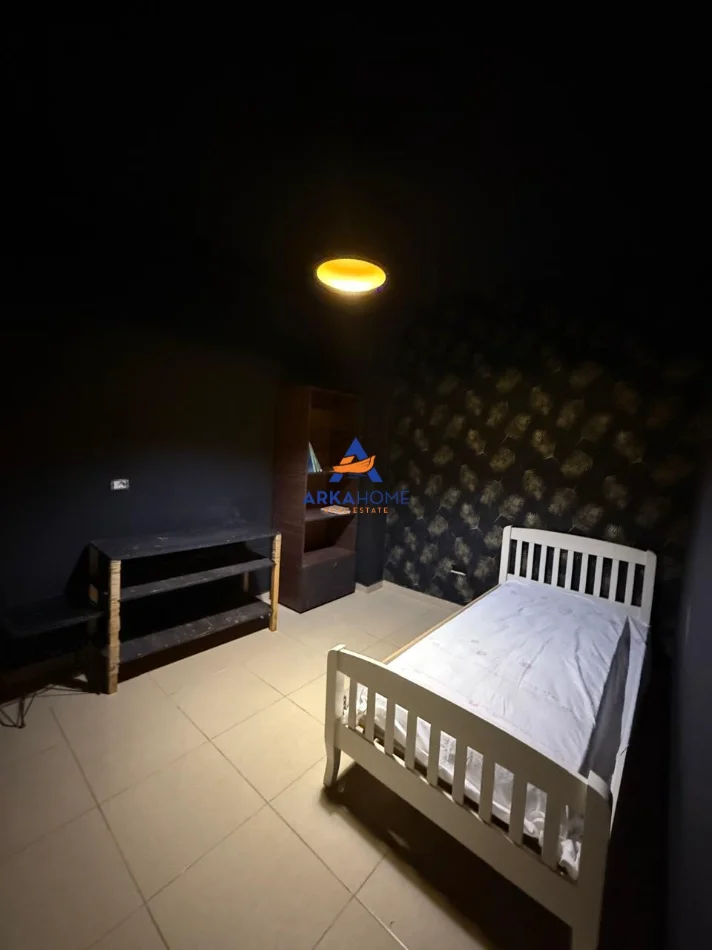 Tirane, shitet apartament 2+1+Ballkon Kati 3, 106 m² 233.000 € 