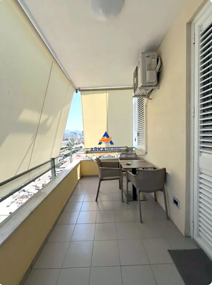Tirane, jepet me qera apartament 1+1+Ballkon Kati 11, 67 m² 870 € 