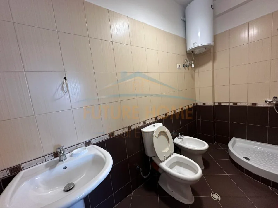 Tirane, jepet me qera apartament 2+1 Kati 6, 95 m² 500 € (Unaza e Re)