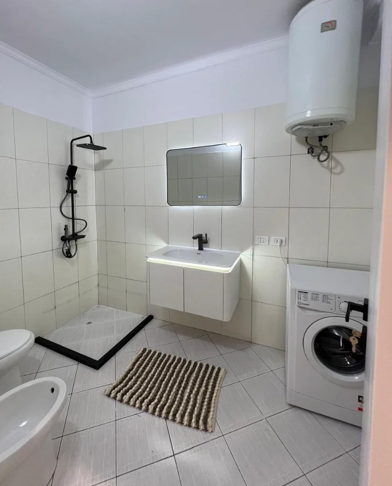Tirane, shitet apartament 2+1 , 107 m² 167.000 € 