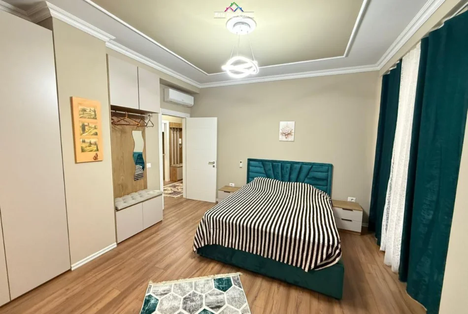 Tirane, jepet me qera apartament 2+1 Kati 1, 110 m² 933 € (Rruga 4 Deshmoret)