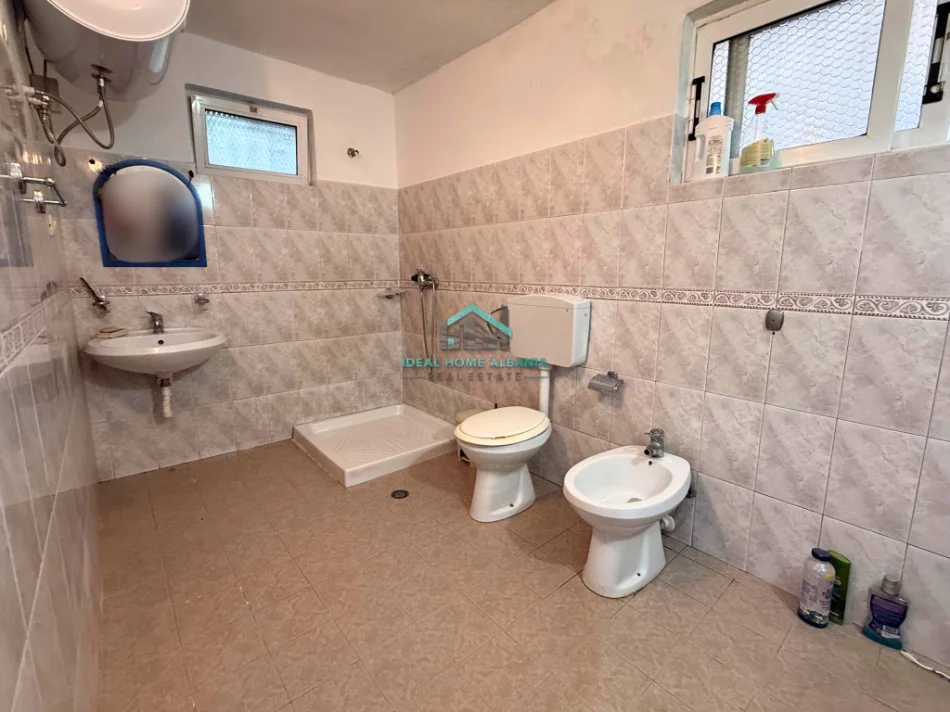 Vlore, shitet 2+1+Ballkon Kati 1, 90 m² 150.000 € (vlore)