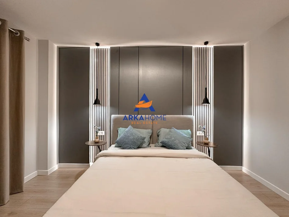 Tirane, shitet apartament 2+1+Ballkon Kati 8, 116 m² 285.000 € 