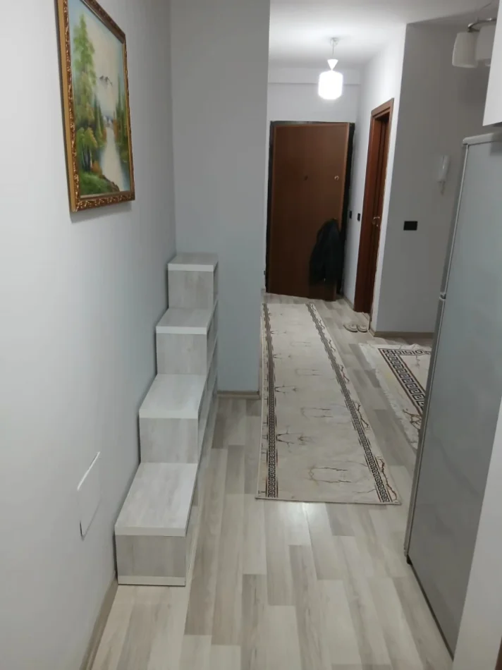 Tirane, jepet me qera apartament , 110 m² 700 € (MBRAPA 15 KT)