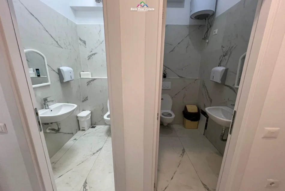 Tirane, jepet me qera zyre Kati 1, 240 m² 2.500 € (Rruga e Kavajes)