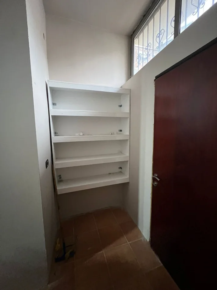 Tirane, jepet me qera bar-resorant Kati 0, 100 m² 2.090 € (Bulevardi Bajram Curri)