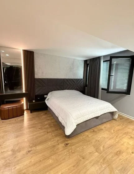 Tirane, shitet Vile 3 Katshe , 600 m² 2.000.000 € 