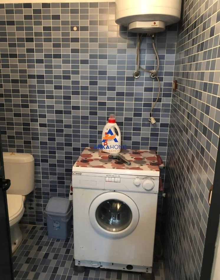 Tirane, jepet me qera apartament 1+1 Kati 1, 65 m² 365 € 