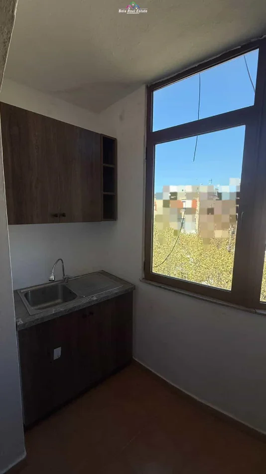 Shqiperi, jepet me qera apartament 1+1 Kati 5, 62 m² 400 € (xhanfize keko)