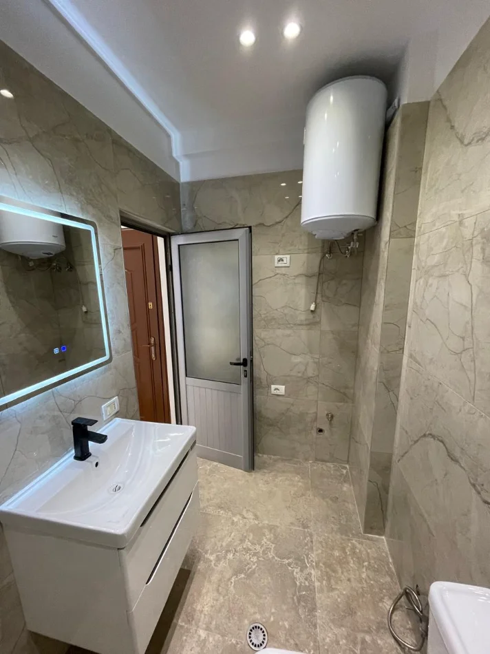 Tirane, shitet apartament 1+1 , 55 m² 111.000 € (Astir)