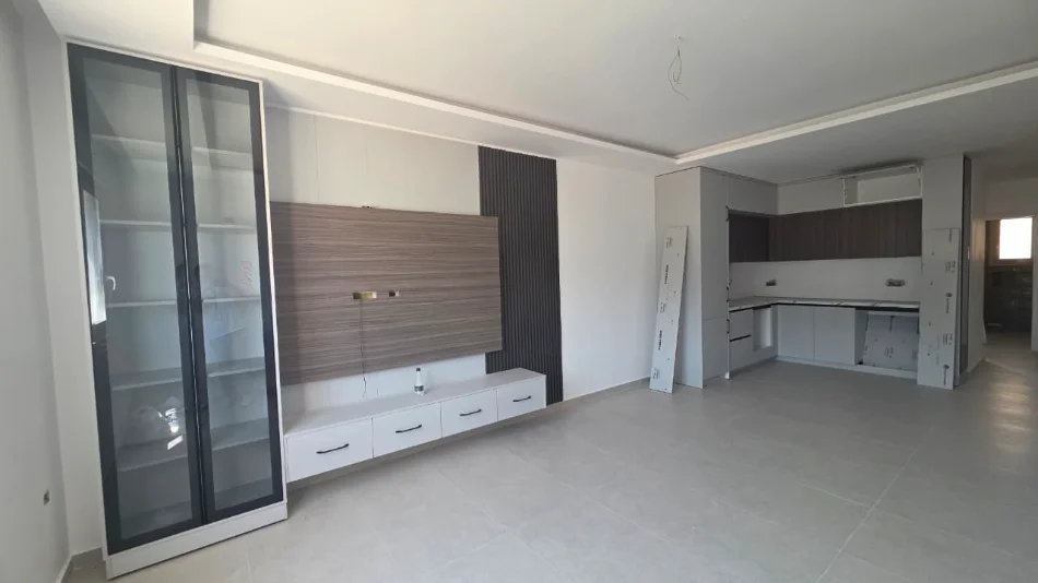 Vlore, shitet apartament 2+1 Kati 8, 120 m² 175.000 € (Rruga Gjergj Kastrioti (Transballkanike), Vlorë)