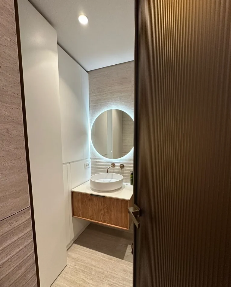 Tirane, jepet me qera apartament 1+1 , 78 m² 1.000 € 