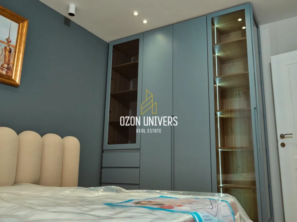 Tirane, jepet me qera apartament 1+1+Ballkon Kati 5, 59 m² (Bllok)