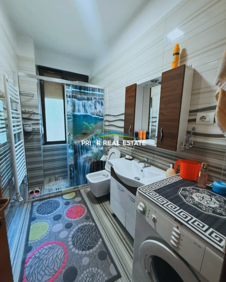 Shqiperi, jepet me qera apartament 2+1+Ballkon Kati 2, 65 m² 70.000 ALL