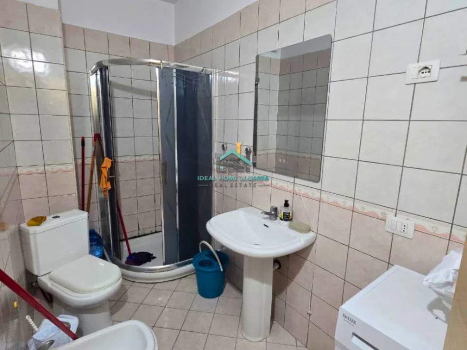 Vlore, jepet me qera apartament 1+1+Ballkon Kati 4, 60 m² 300 € (transballkanike vlore)