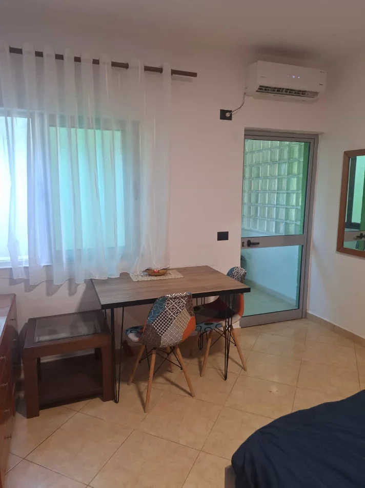 Tirane, shes apartament 1+1 Kati 2, 93 m² 224.000 € (Rruga e Durresit)