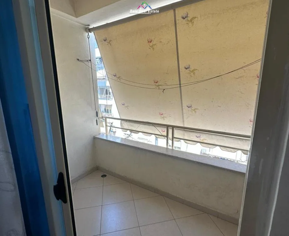 Tirane, jepet me qera apartament 1+1 Kati 5, 73 m² 450 € (Rruga Teodor Keko)