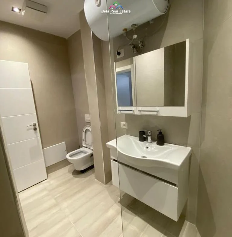 Tirane, jepet me qera apartament 1+1 Kati 2, 70 m² 550 € (prane inxhinjerise)