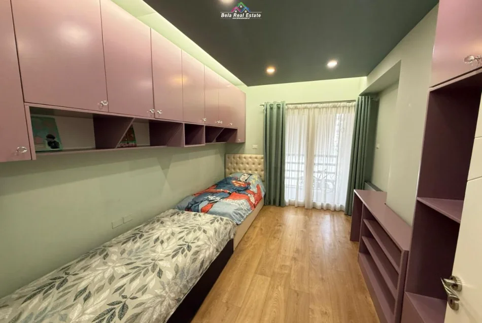 Tirane, jepet me qera apartament 2+1 Kati 2, 95 m² 900 € (prane gjimnazit partizani)