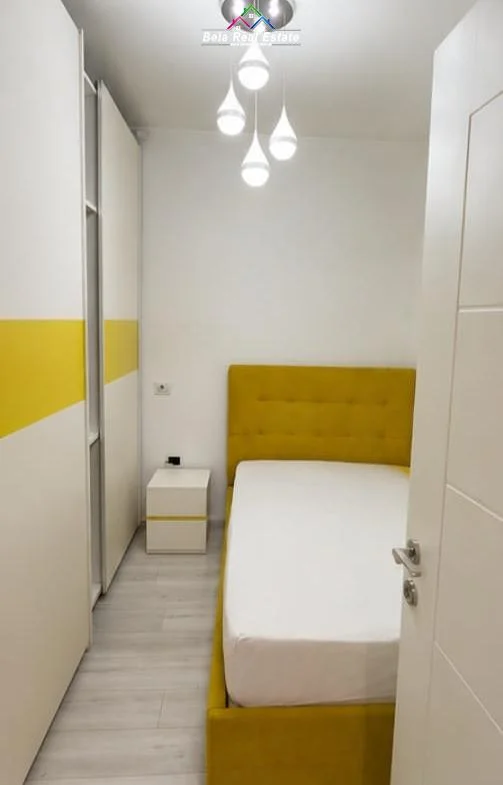Tirane, shitet apartament 3+1+Ballkon Kati 2, 120 m² 363.000 € (prane Nefelit)