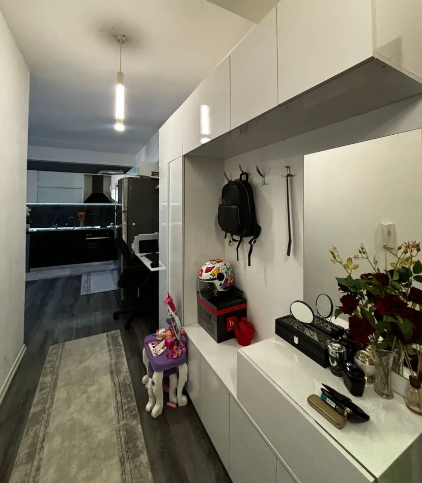 Tirane, shitet apartament 1+1 , 61 m² 120.000 € 