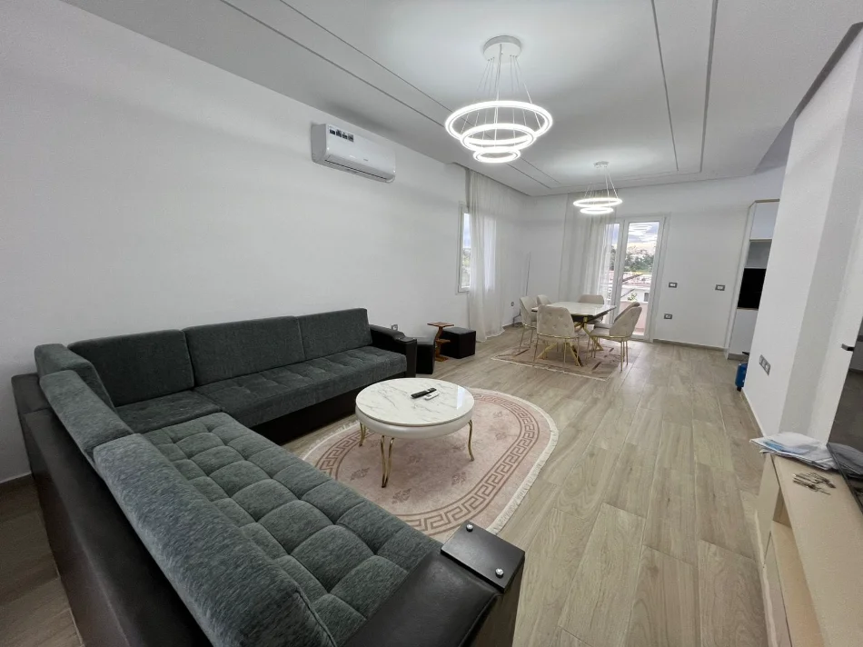 Tirane, jepet me qera Vile Kati 3, 100 m² 65.000 € (Rruga Pano Lulo)