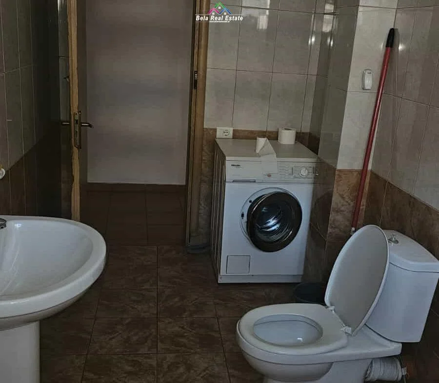 Tirane, jepet me qera apartament 2+1 Kati 8, 80 m² 580 € (Rruga Shefqet Musaraj)