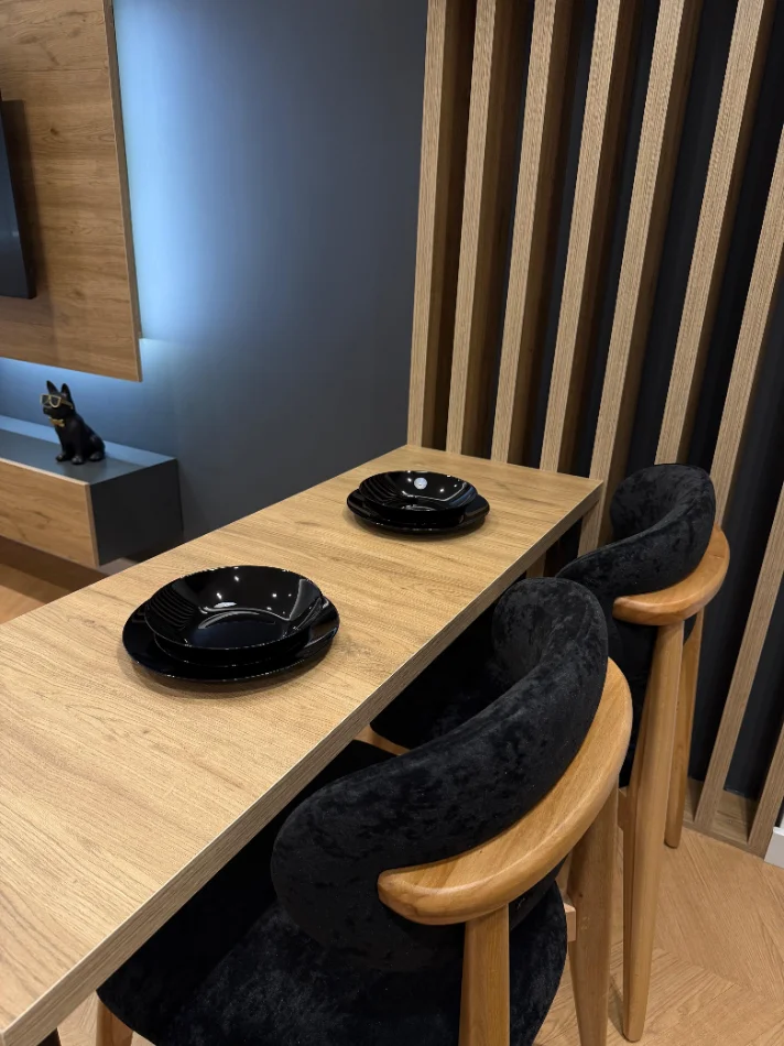 Tirane, jepet me qera apartament 1+1+Ballkon Kati 1, 60 m² 799 € (pranë Liqenit Artificial)