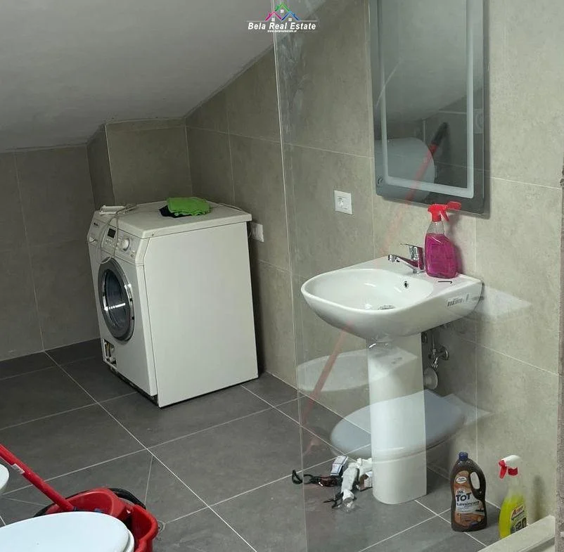 Tirane, jepet me qera apartament 2+1 Kati 7, 123 m² 470 € (Rruga Shefqet Kuka)