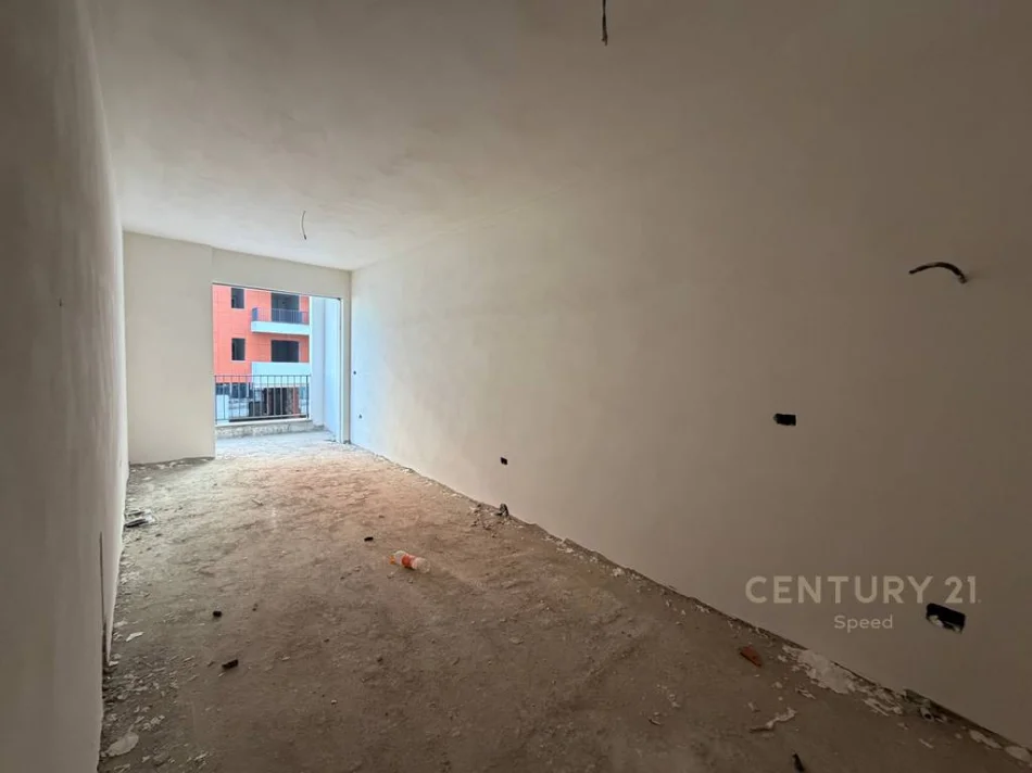 Tirane, shes apartament 2+1 Kati 8, 93 m² 107.000 € (Paskuqan)
