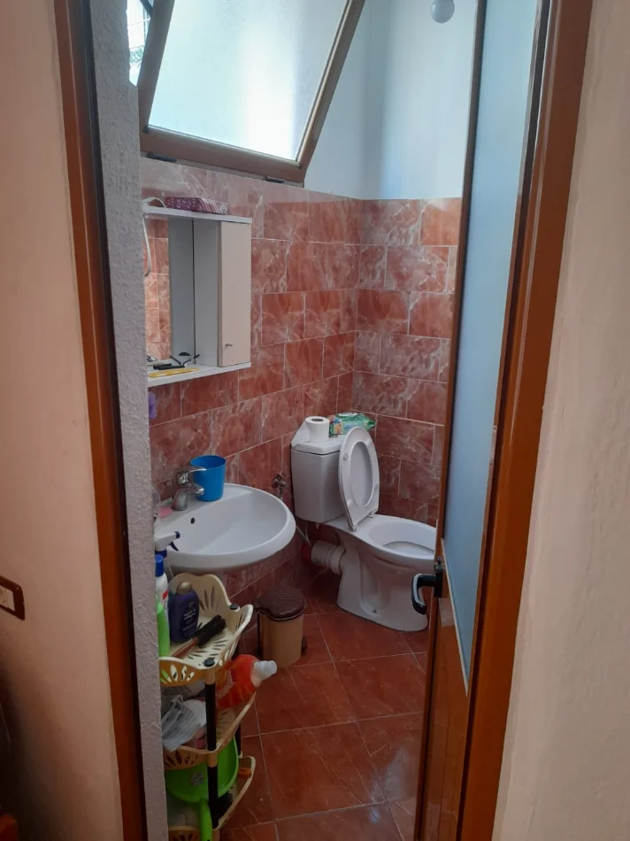 Tirane, jepet me qera apartament 1+1 Kati 2, 50 m² 340 € (Astir)