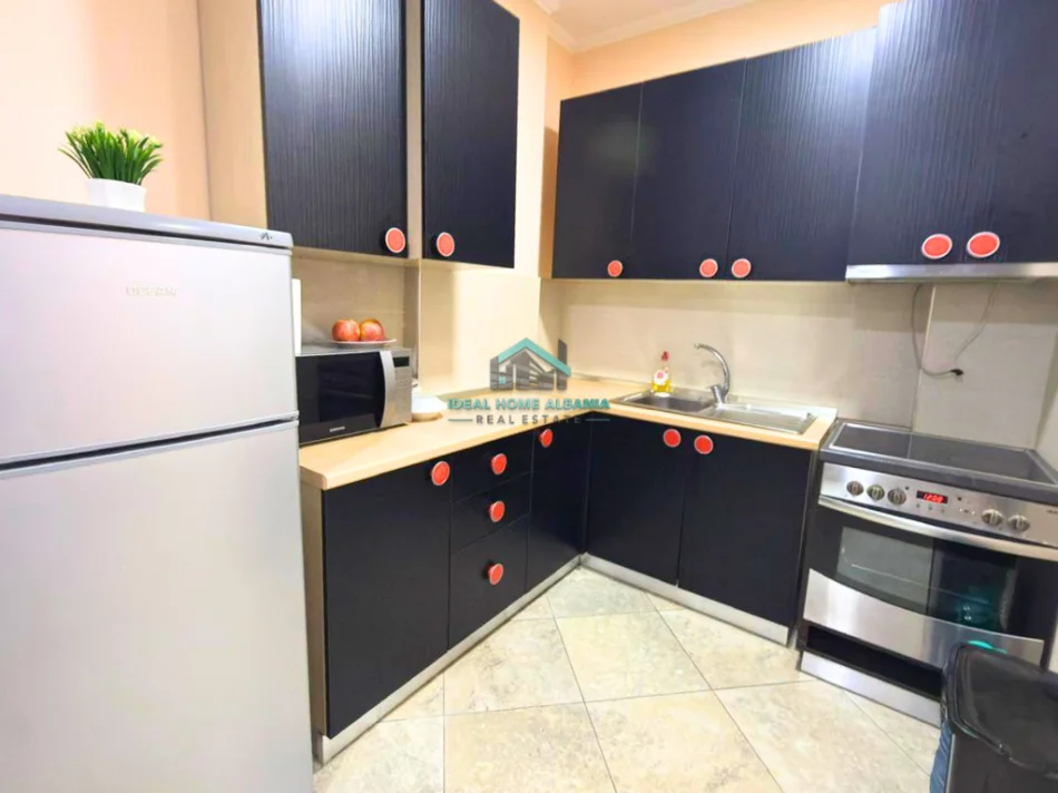 Vlore, shitet apartament 1+1+Ballkon Kati 6, 68 m² 162.000 € (Lungomare, vlore)