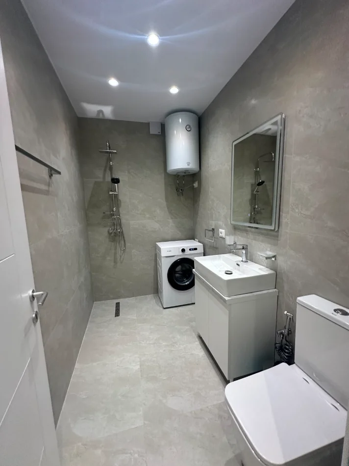 Tirane, shitet apartament 2+1+Ballkon Kati 9, 69 m² 235.000 € (Myslym Shyri)
