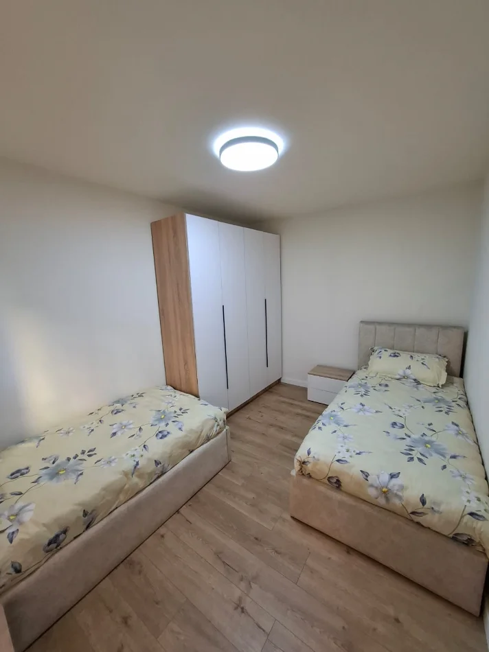 Tirane, jepet me qera apartament 2+1 Kati 4, 70 m² 600 € (Selvia/Rruga Abdulla Gjinali)