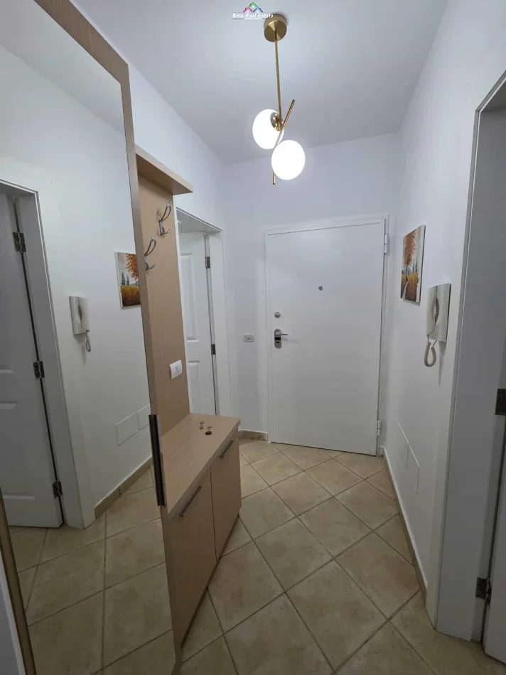 Tirane, jepet me qera apartament 1+1 Kati 4, 65 m² 650 € (Ish Ekspozita, prane Grepi i Arte)