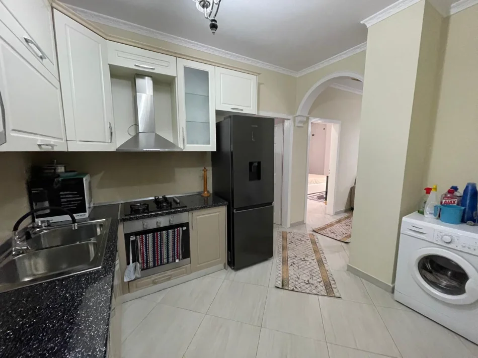 Tirane, jepet me qera apartament 2+1+Ballkon Kati 6, 80 m² 500 € (Bulevardi Migjeni)